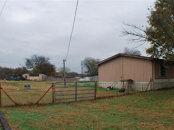 2nd image of 1011 Glen Brook Dr