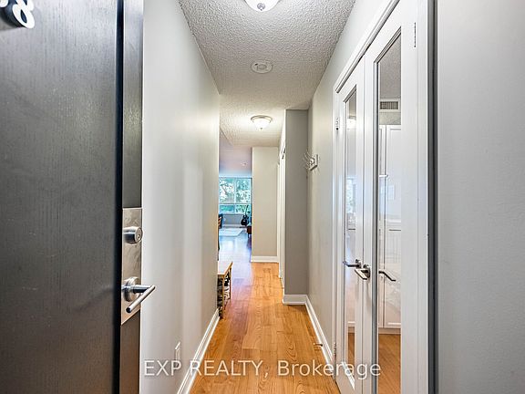 5th image of 35 Viking Ln