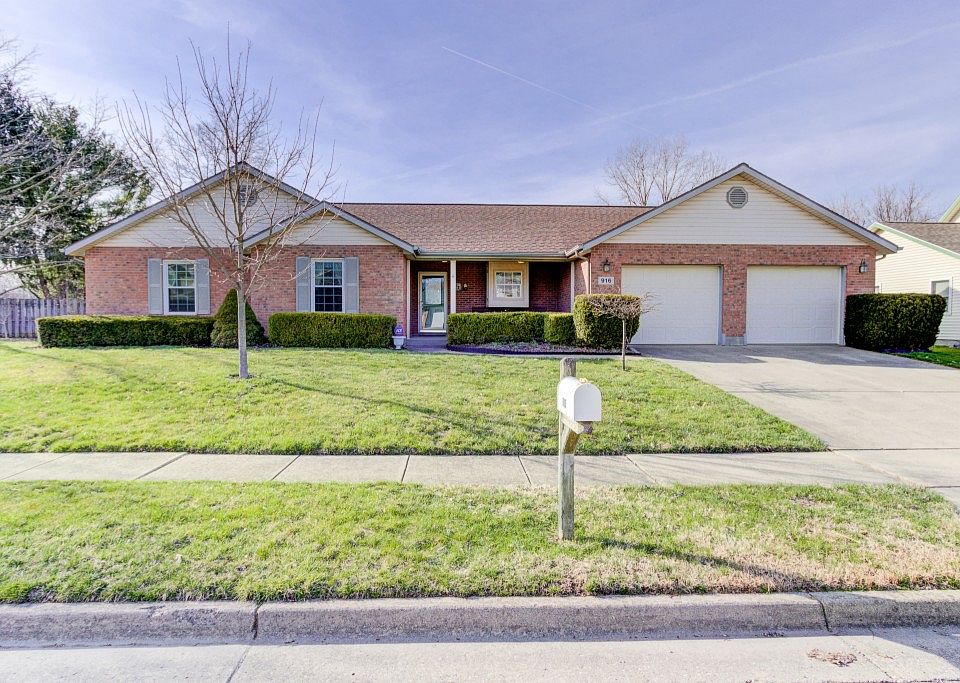 1st image of 916 Louise Dr
