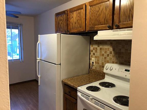 3rd image of 3912 Minnehaha Ave APT 4