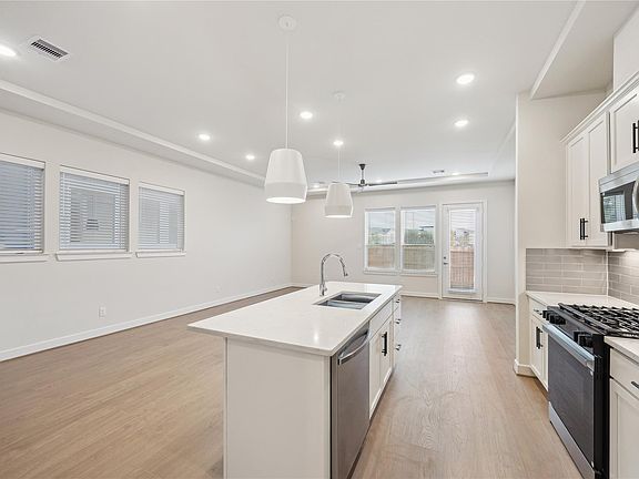 5th image of 24402 Colonial Mound Dr