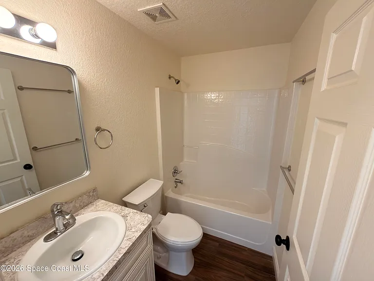 1914 Fletcher St — Photo 10