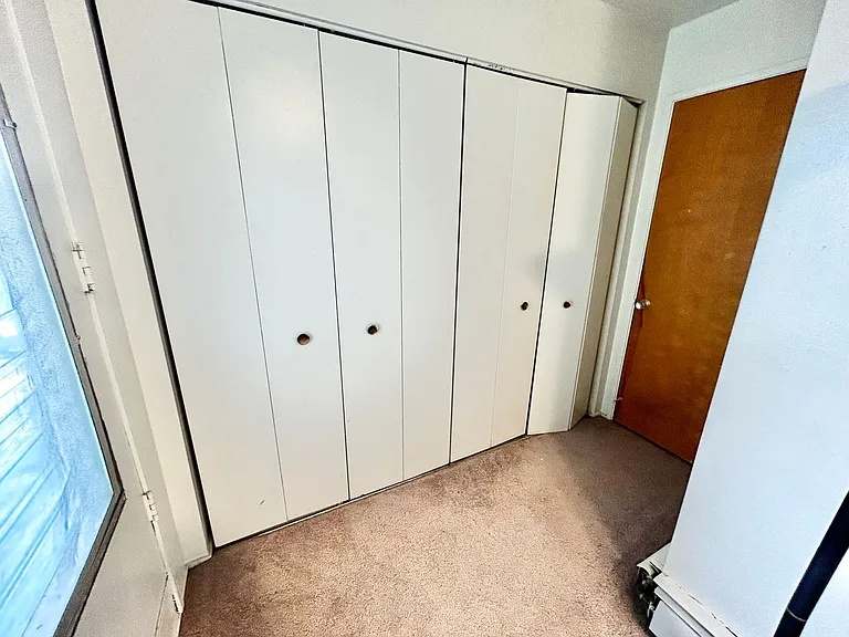 Varsity Management - 515 Walnut — Photo 55