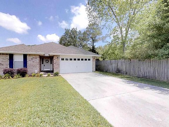 2nd image of 10432 Millbrook Dr