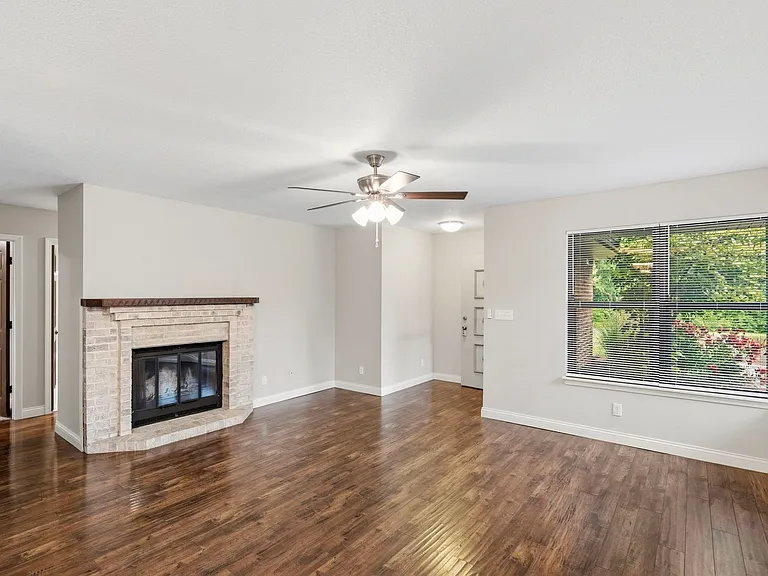1720-1722 N Chapman Ln #1724 — Photo 5
