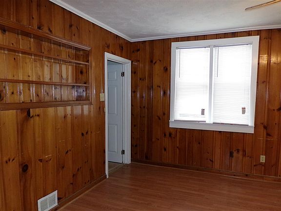 4th image of 7216 Lone Oak St