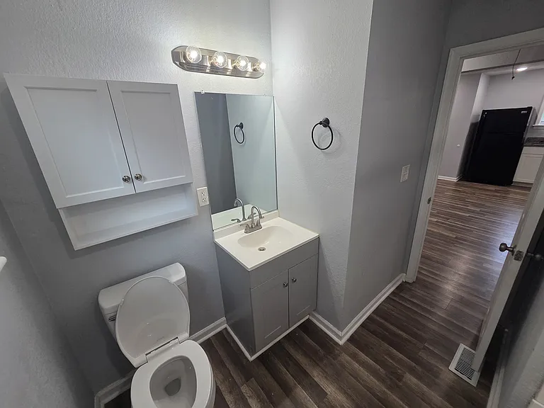1359 Strand St #A — Photo 7