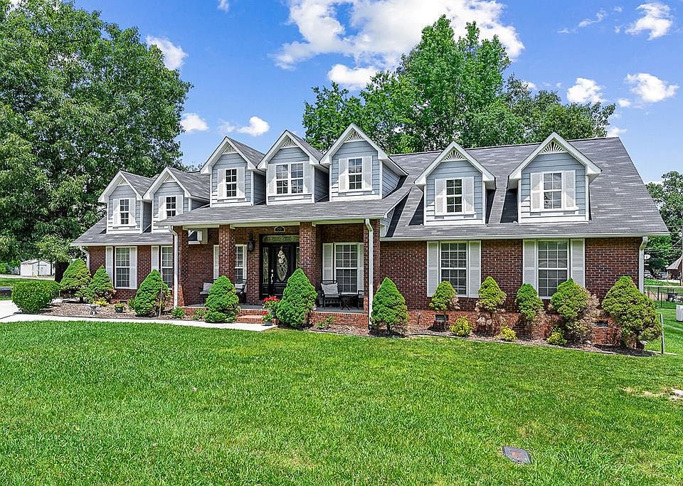 1st image of 395 Brookside Dr