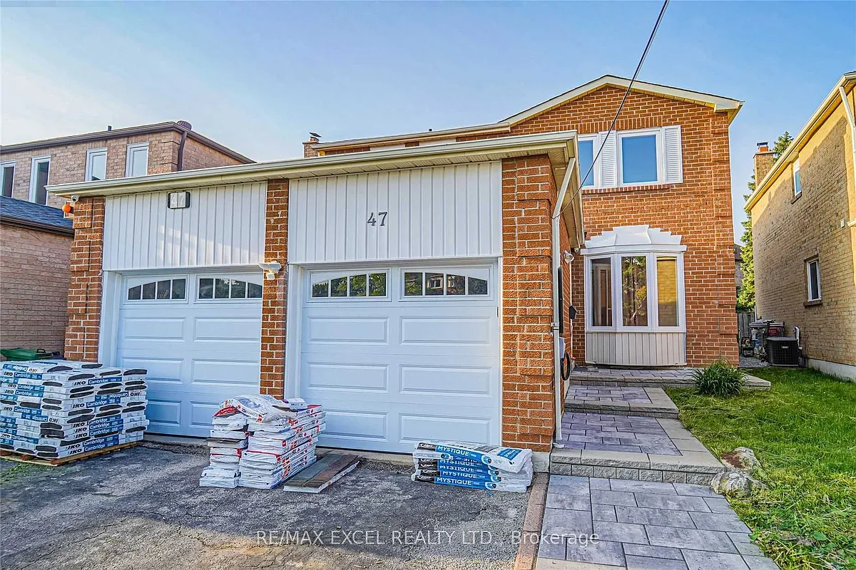 Building Photo - 47 Whiteleaf Cres #BASEMENT