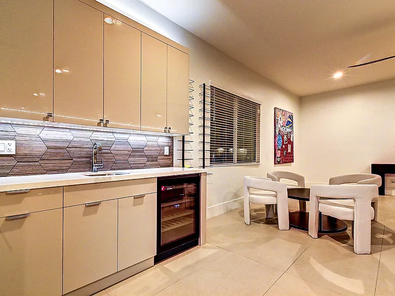 6401 E Larkspur Dr — Photo 35