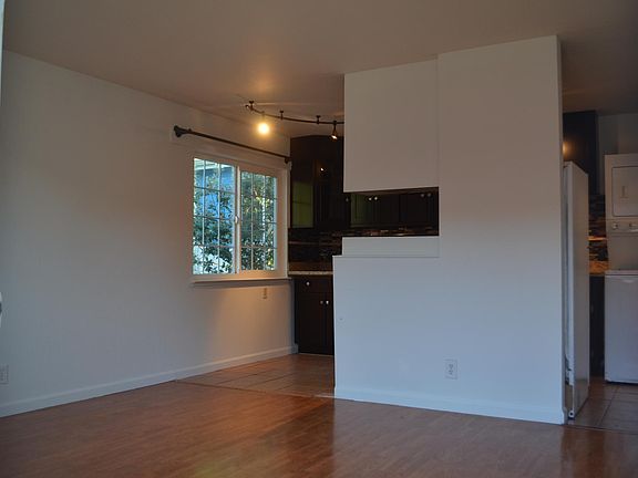 5th image of 550 Chestnut St #550