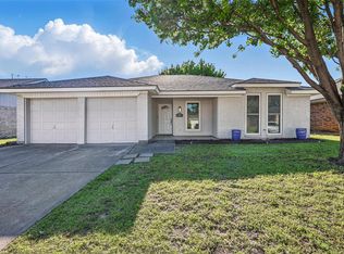 7932 Berry Brook Dr, Watauga, TX 76148