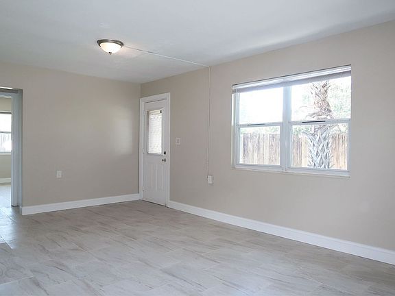 5th image of 1213 51st Ave N