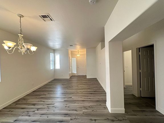 5th image of 332 Golden Shore Dr