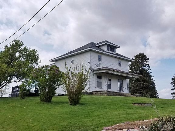 2nd image of 1805 Pheasant Ave