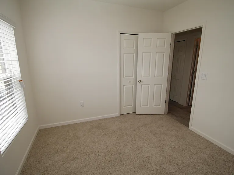 561 Dillard Dr SE — Photo 12