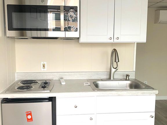 4th image of 5 Brisson St #D