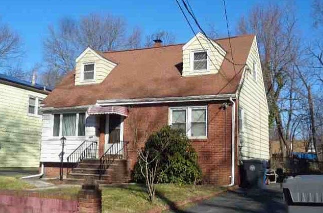 1st image of 329 Washington Pl
