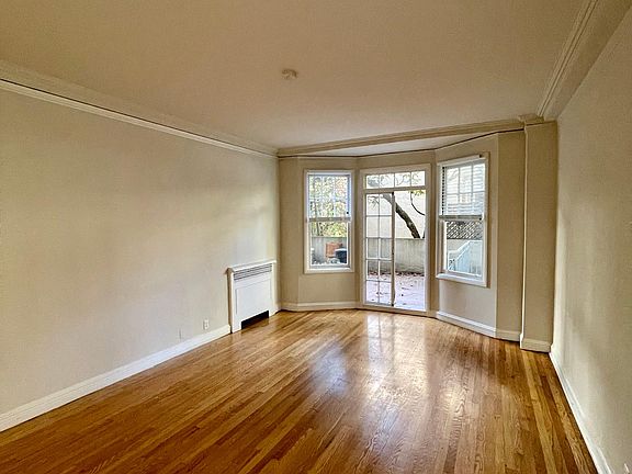 3rd image of 2340 Pacific Ave APT 104