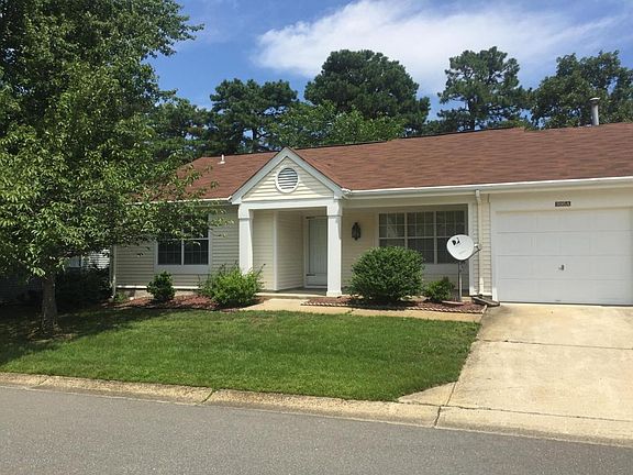 2nd image of 995A Buckingham Dr