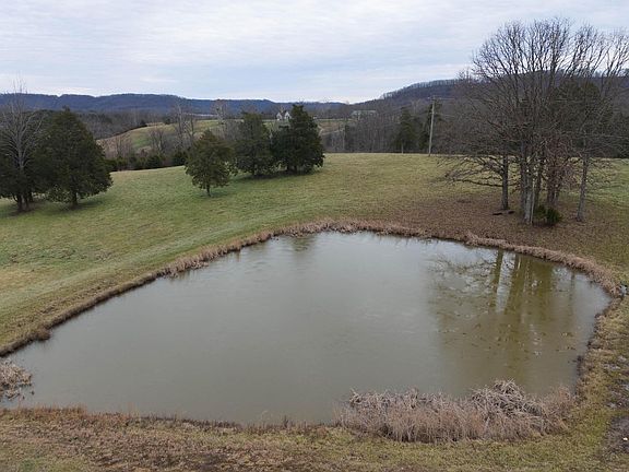 5th image of 8594 Morehead Rd