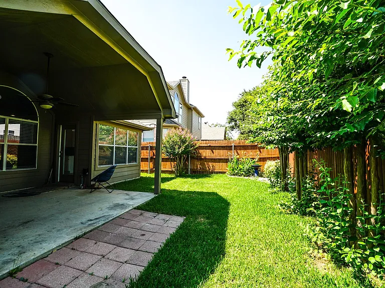 10204 Star Fish St — Photo 25