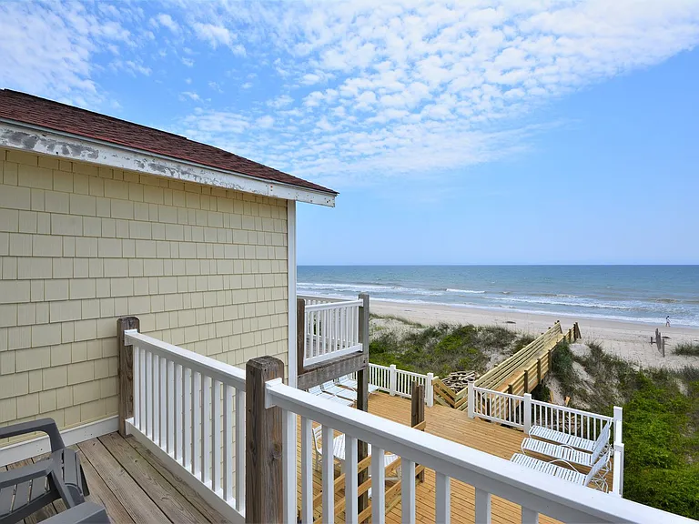 3812 Island Dr — Photo 26
