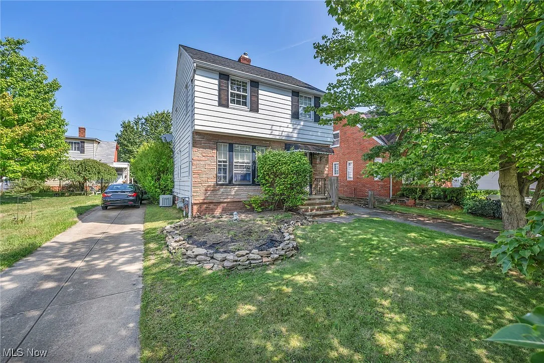4424 Pershing Ave photo 1