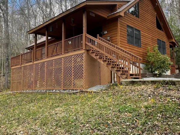 315 N River Rd, Sylva, NC 28779