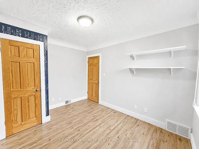 386 Whitney Ave #MAIN — Photo 15