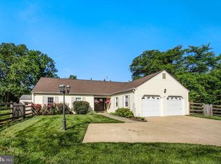 9807 Kohoutek Ct, Vienna, VA 22182