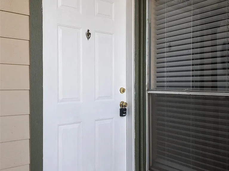 6500 Harbor Town Dr #2806 — Photo 1