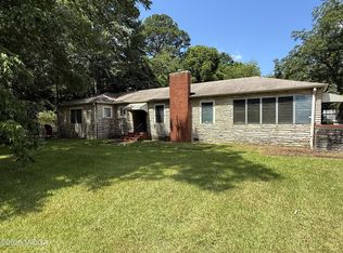 1535 Colonial Dr, Macon, GA 31204