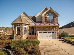1405 Rotunda Ave, Chesapeake, VA 23323