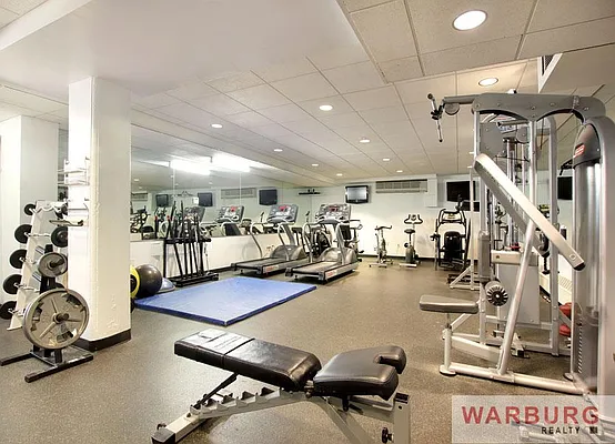 Sold by Warburg | media 8