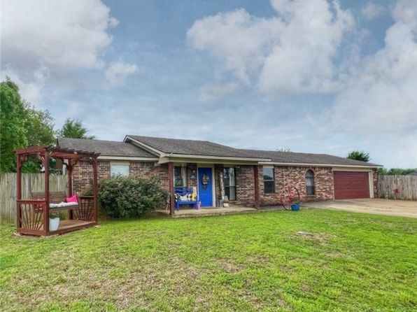 22 Meadowbrook Dr