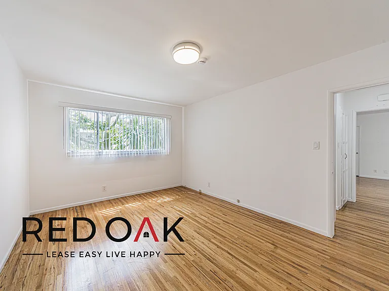 Laurel Garden Apartments — Photo 7