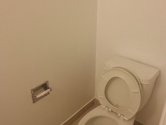 4th image of 425 N Wilton Pl APT 2