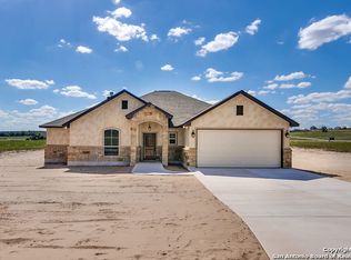 147 Muirfield St, La Vernia, TX 78121