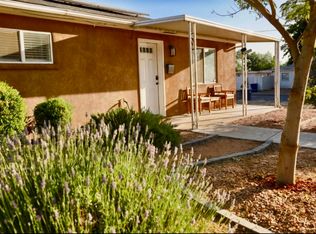 9002 Phoenix Ave NE, Albuquerque, NM 87112