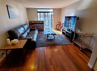 3900 N Pine Grove Ave APT 407, Chicago, IL 60613