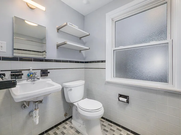 516 Berkley Ave #1 — Photo 17