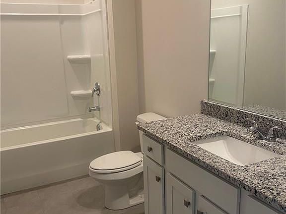 4th image of 1831 Silver Crest Way