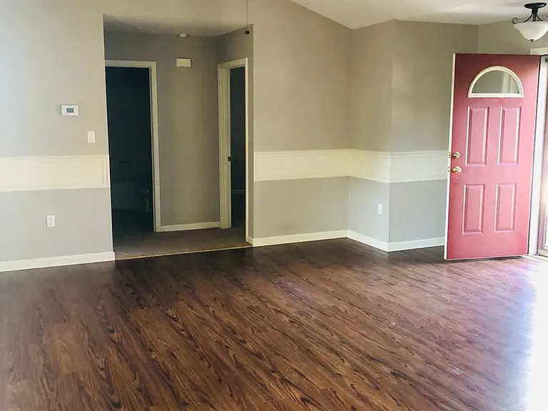 92 Lelia Ln — Photo 6