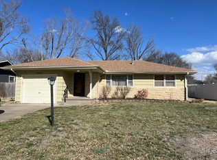 2093 Norton St, Salina, KS 67401