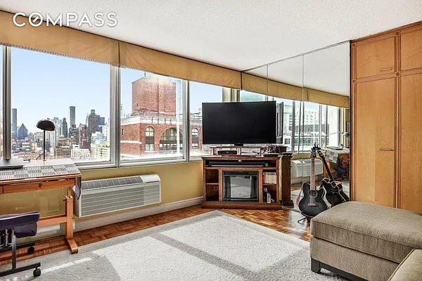Sold by Compass | media 2