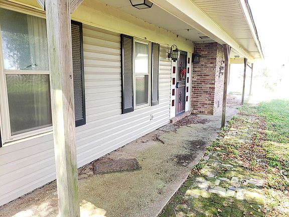 4th image of 3021 Old Highway 61