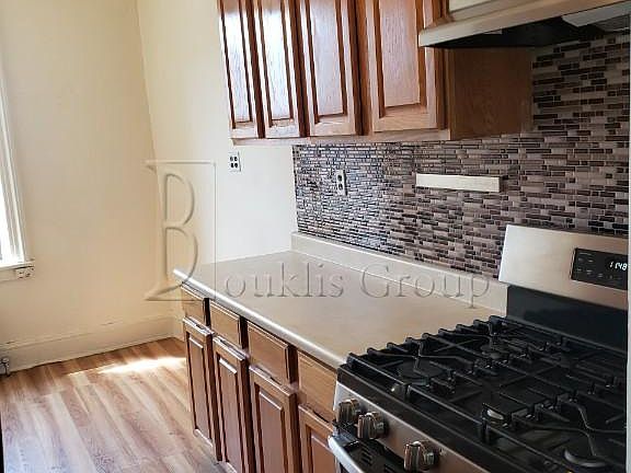 4th image of 2815 34th St APT 2I