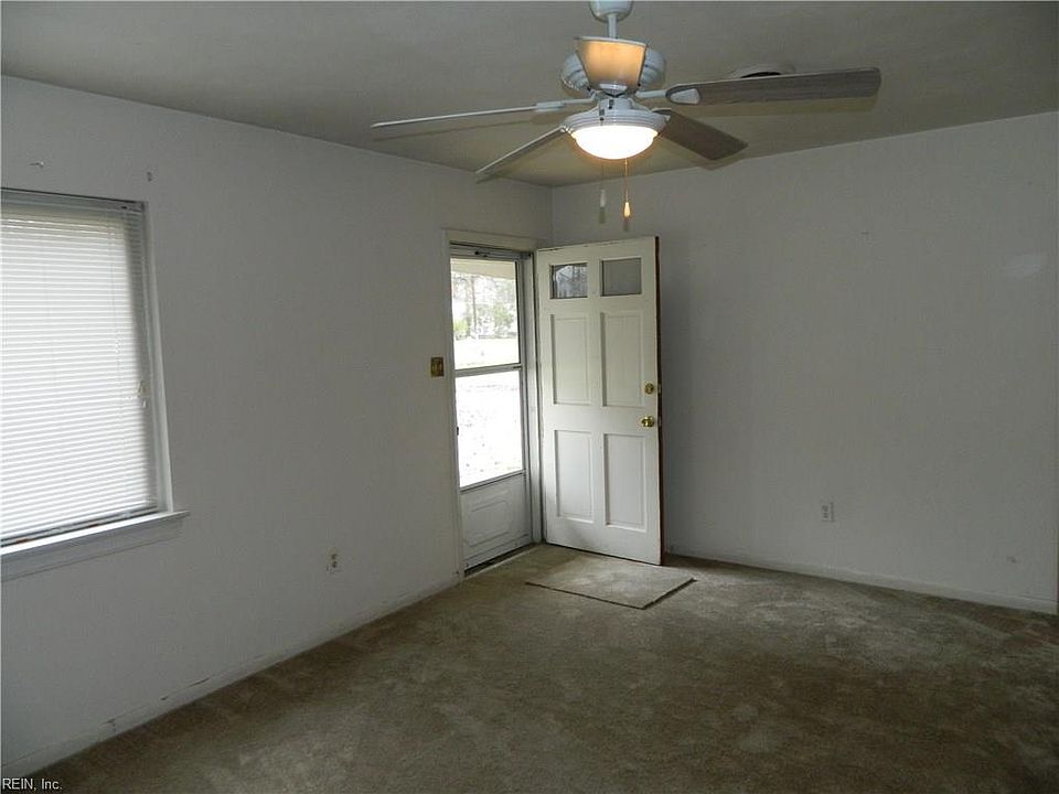 1st image of 147 Frank Dr