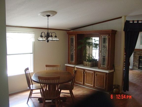 3rd image of 367 Hollow Dr